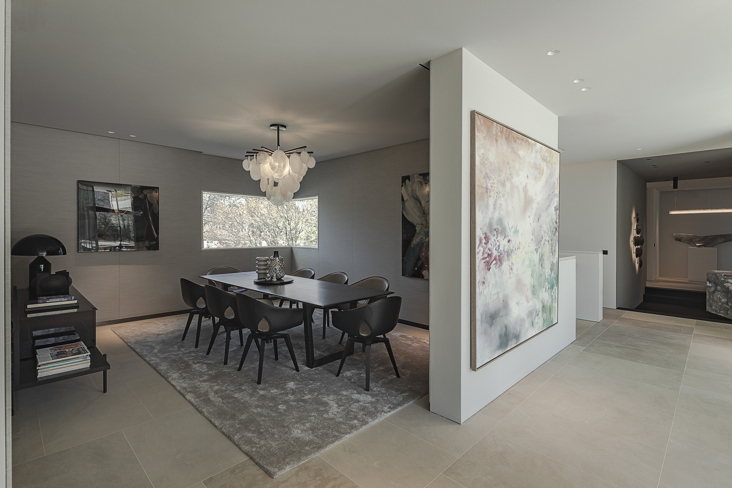 Interiorfotografie Essberreich mit Stühlen von Poltrona Frau