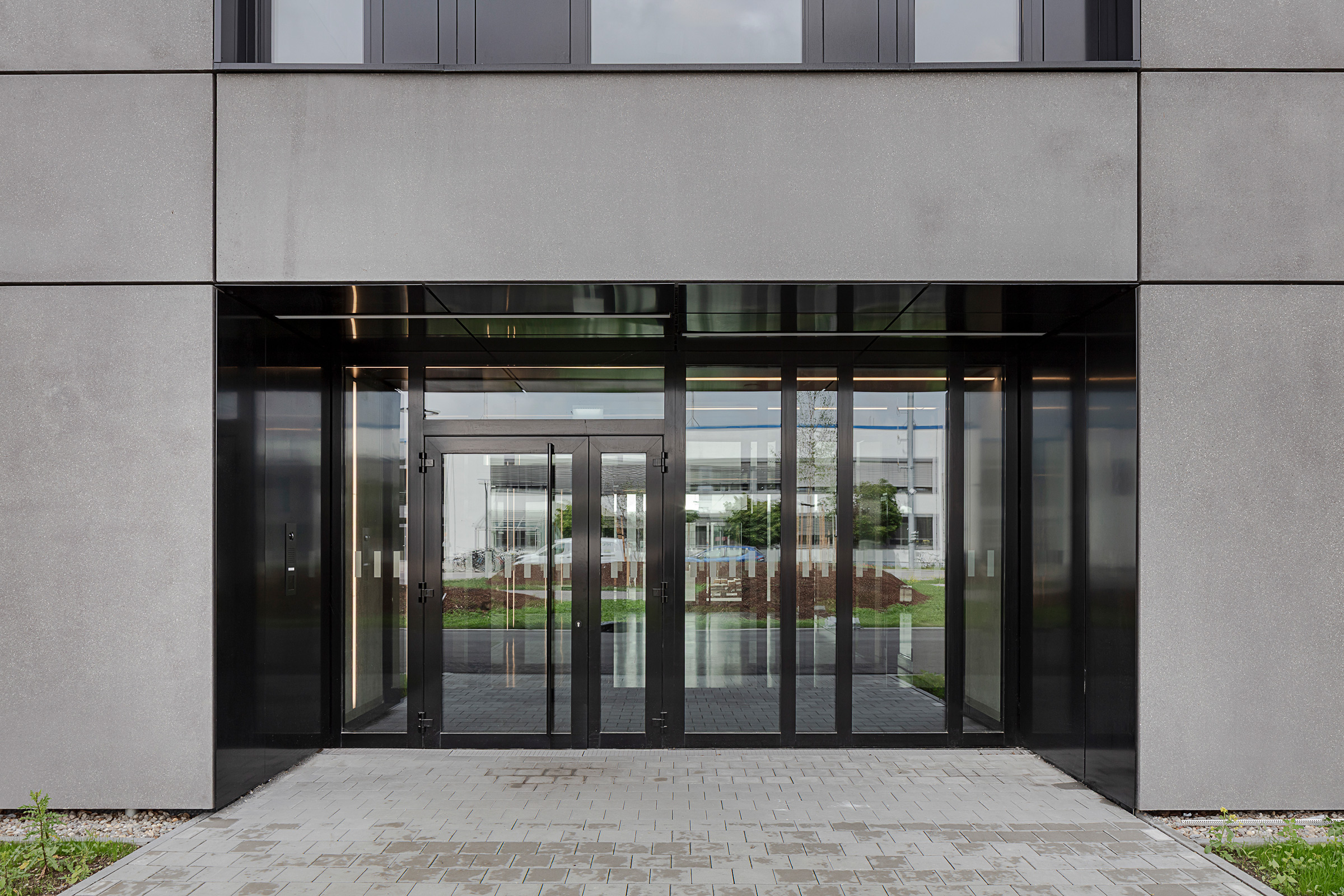 Fotograf für Architektur und Interior, Eingangsbereich eines Bürogebäudes, Architekturfotograf München