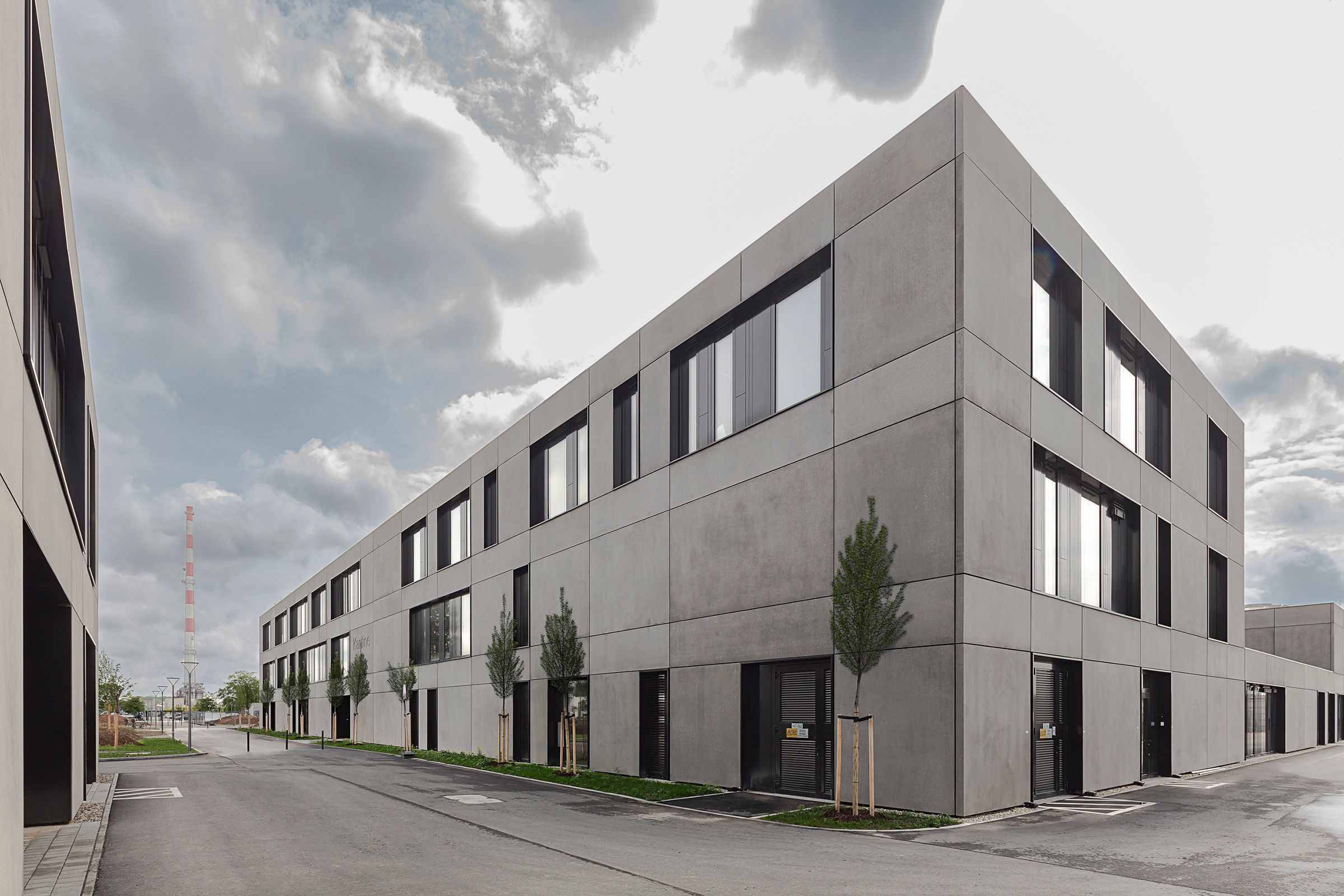 hochwertige Architekturfotografie eines Bürogebäudes von Gabriel Buechelmeier aus München